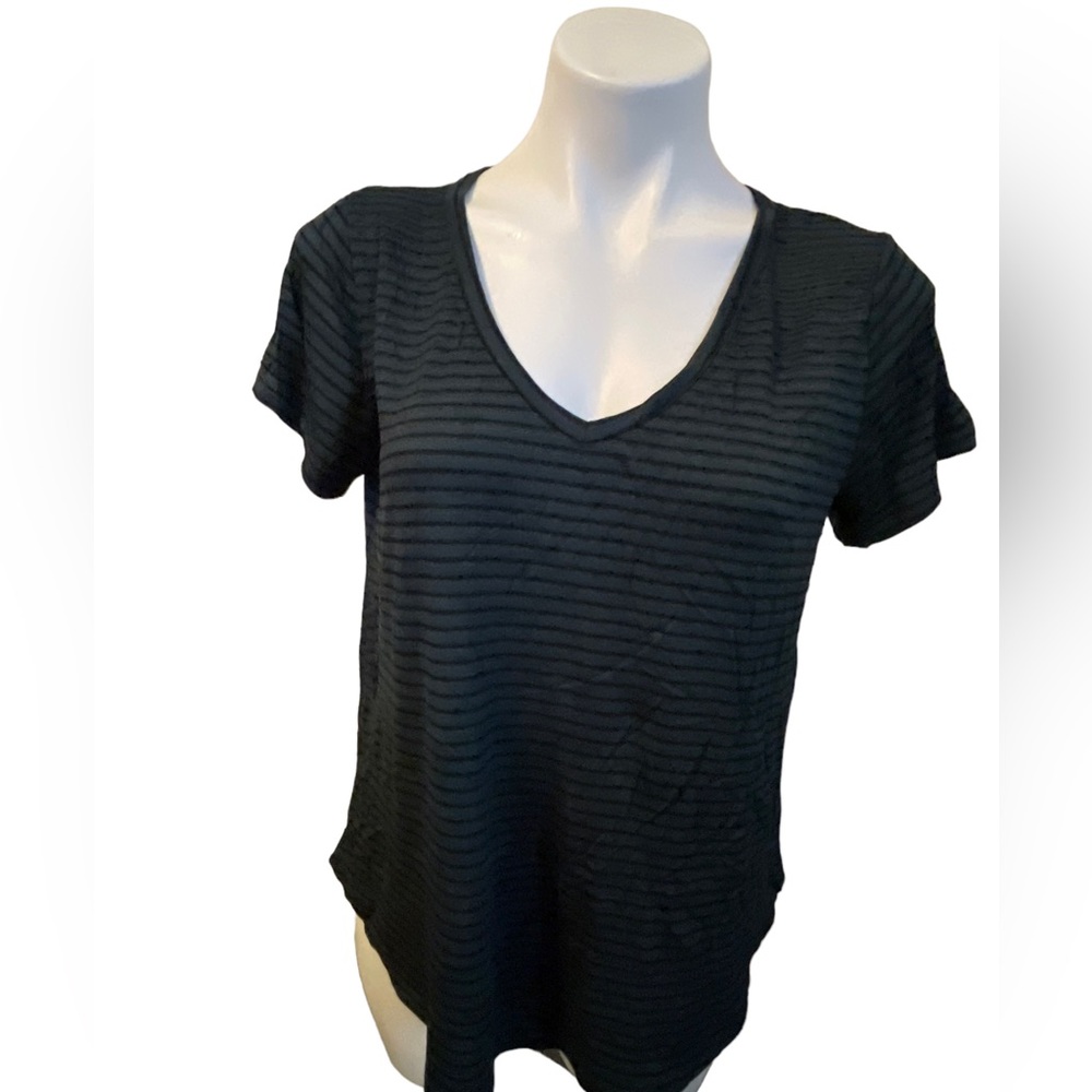 Rue21 NWT size medium top